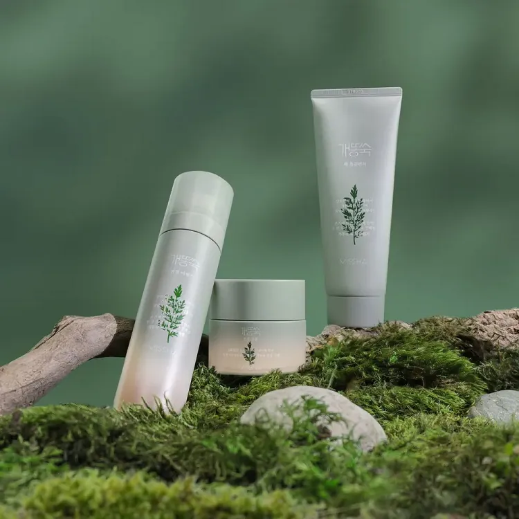 Artemisia Calming Essence Mist - Успокаивающий мист спрей для чувствительной кожи, 120 мл