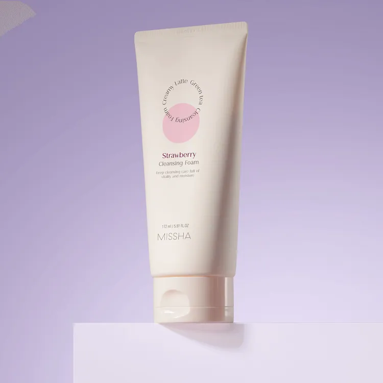 Creamy Latte Cleansing Foam Strawberry - Пенка для умывания с экстрактом клубники, 172 мл